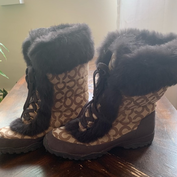 Coach Winter Boots - Picture 1 of 5